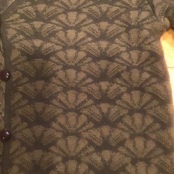 Cardigan - Picture 5 of 13